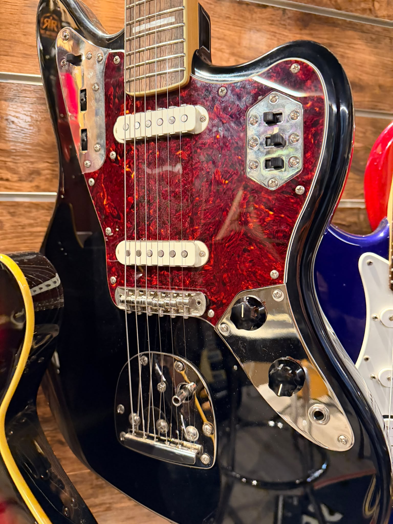 Squier Jaguar Classic Vibes 70s
